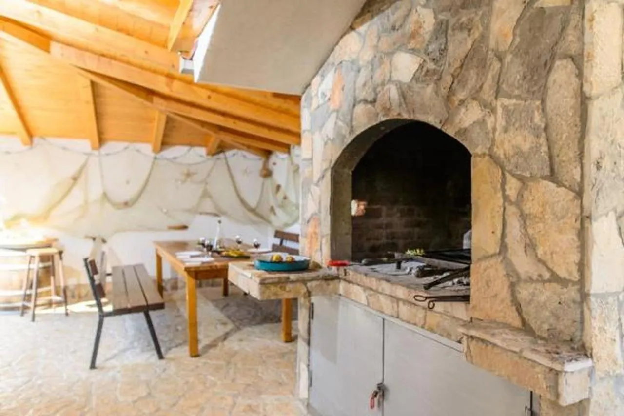 Apartment In Okrug Gornji With Sea View, Air Conditioning, Wifi, Washing Machine 5049-1 Trogir Croatia